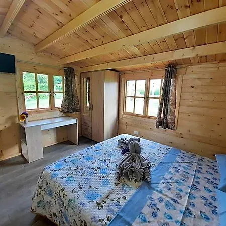 Il Tiglio Bed and Breakfast 4*