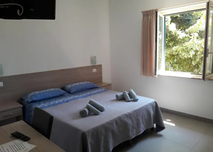 לינה וארוחת בוקר Il Tiglio 4*